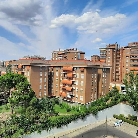 Apartamento Piso Amplio, Iluminado Y Muy Bien Comunicado Madrid Exterior foto