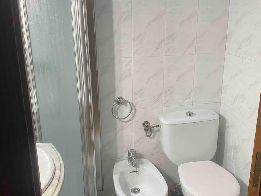Apartamento Piso Amplio, Iluminado Y Muy Bien Comunicado Madrid Exterior foto