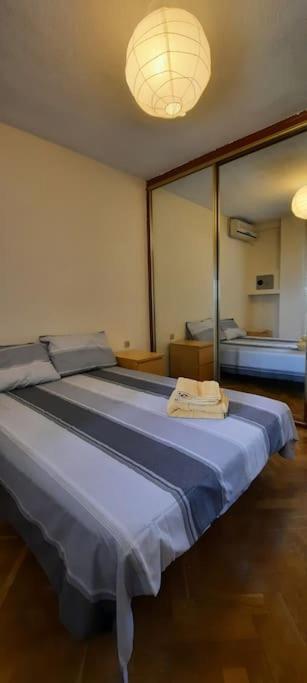 Apartamento Piso Amplio, Iluminado Y Muy Bien Comunicado Madrid Exterior foto